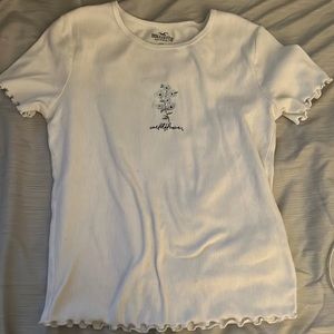 holister , white wildflower shirt